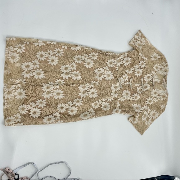 Molly Bracken Tan Cream Crochet Flower Modest Classic Preppy Sheath Dress Med - Picture 12 of 14